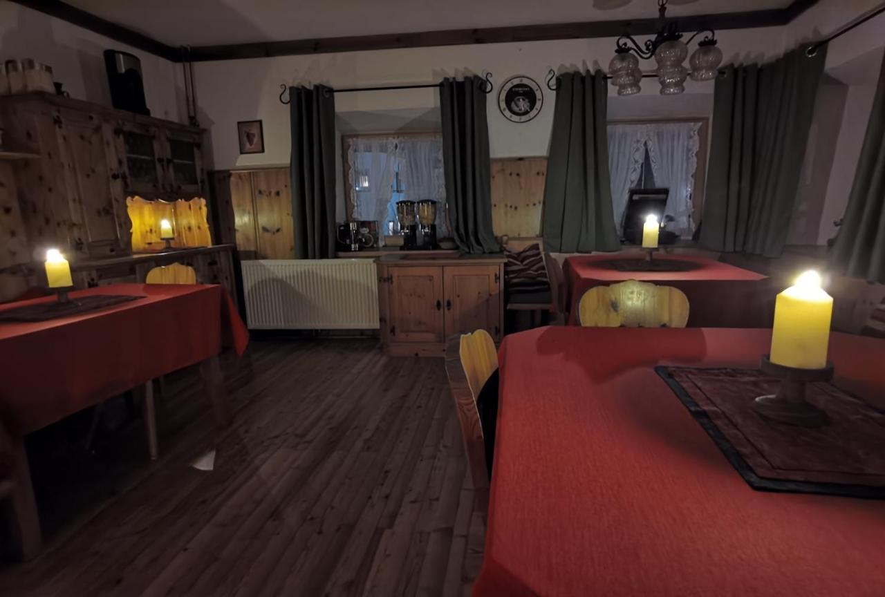 Haus Fiegl Hotell Oetz Exteriör bild