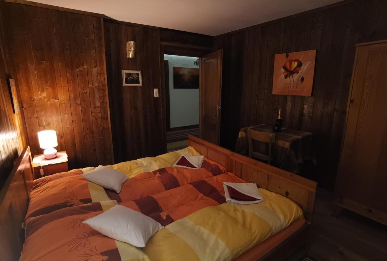 Haus Fiegl Hotell Oetz Exteriör bild