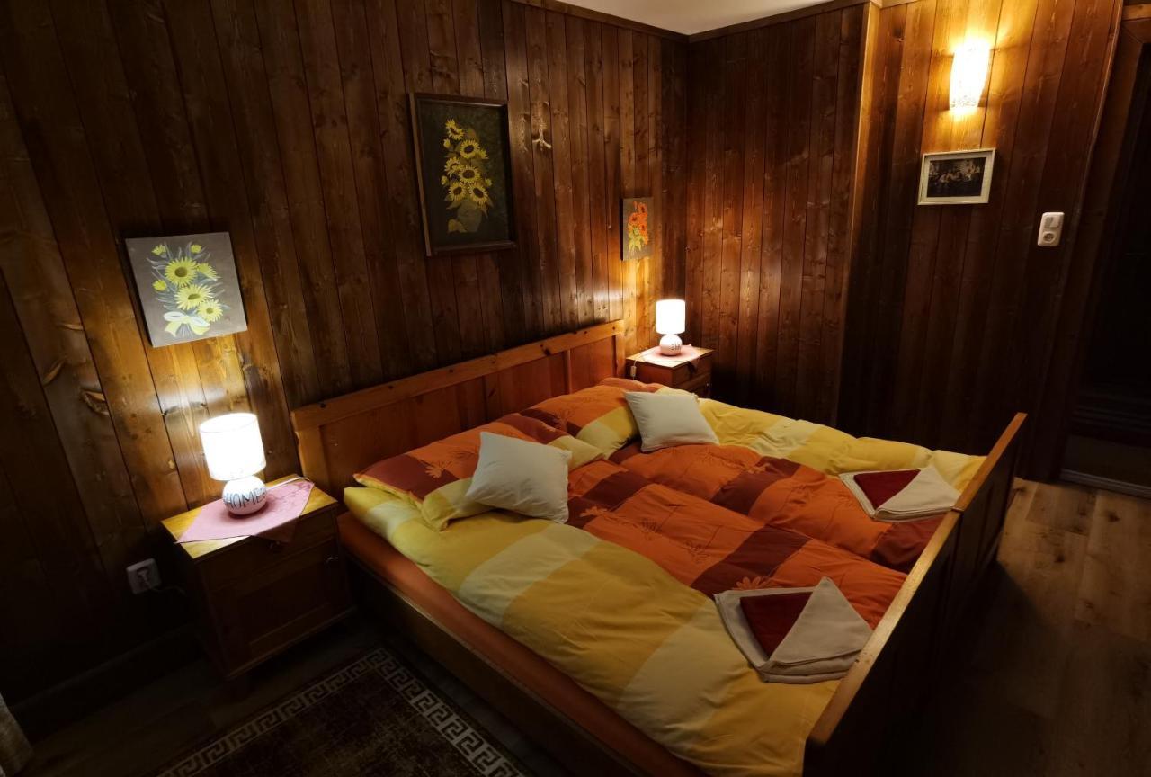 Haus Fiegl Hotell Oetz Exteriör bild